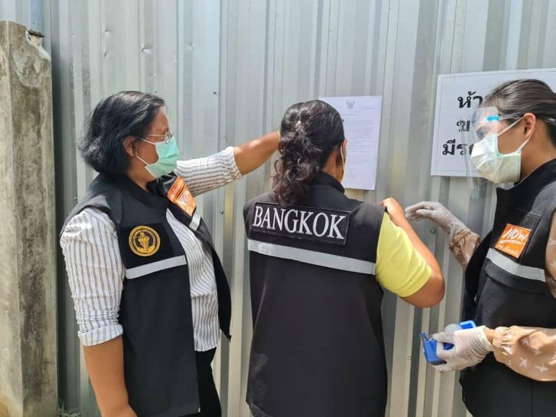เขตบางพลัดสั่งปิดแคมป์คนงาน ซ.จรัญฯ 95/1 ห้ามเข้า-ออก