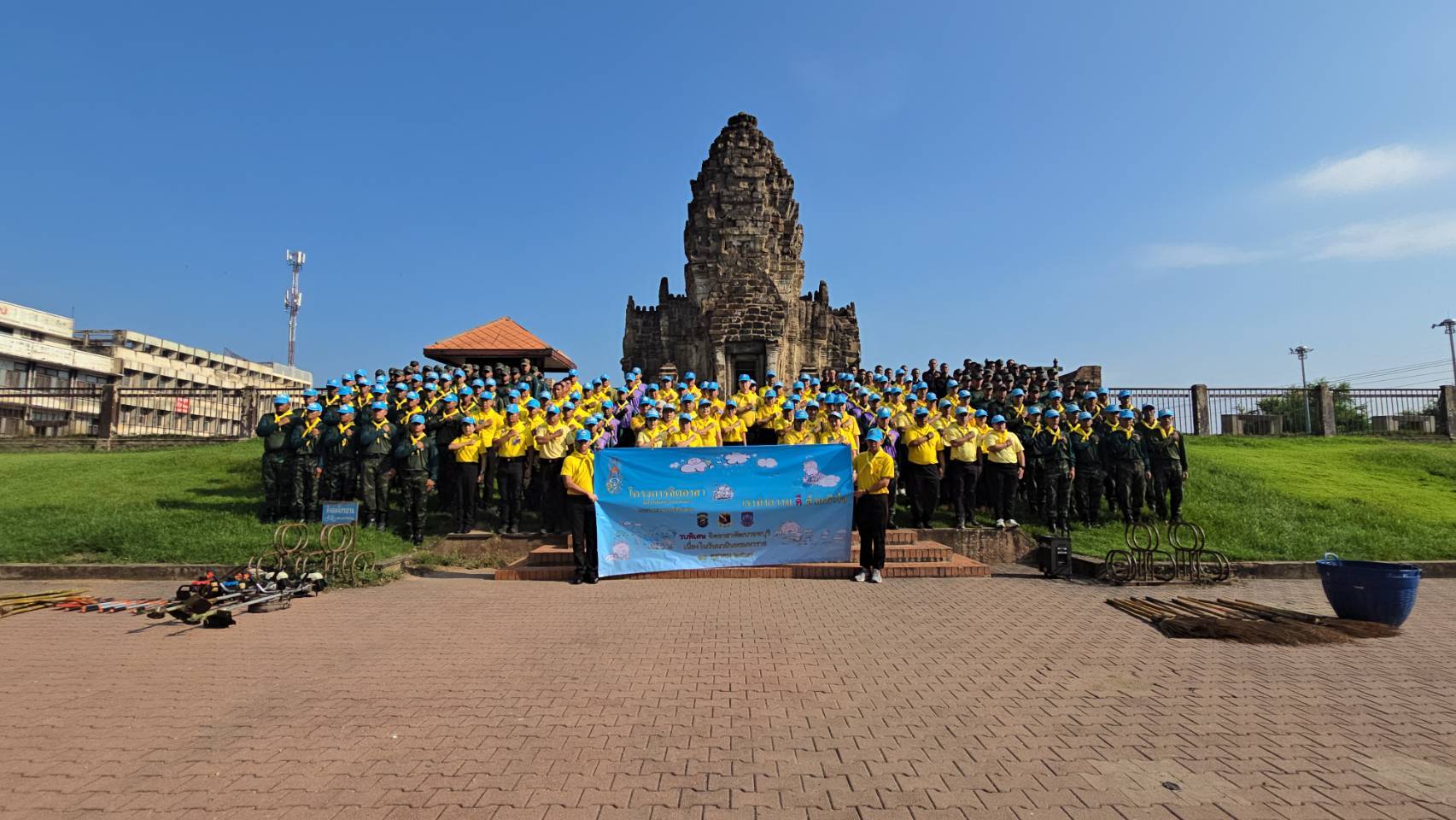 หน่วยบัญชาการสงครามพิเศษ จัดกำลังพลจิตอาสาพัฒนาโบราณสถานแหล่งท่องเที่ยววันหยุด วันนวมินทรมหาราช ครบรอบปีที่ 8 