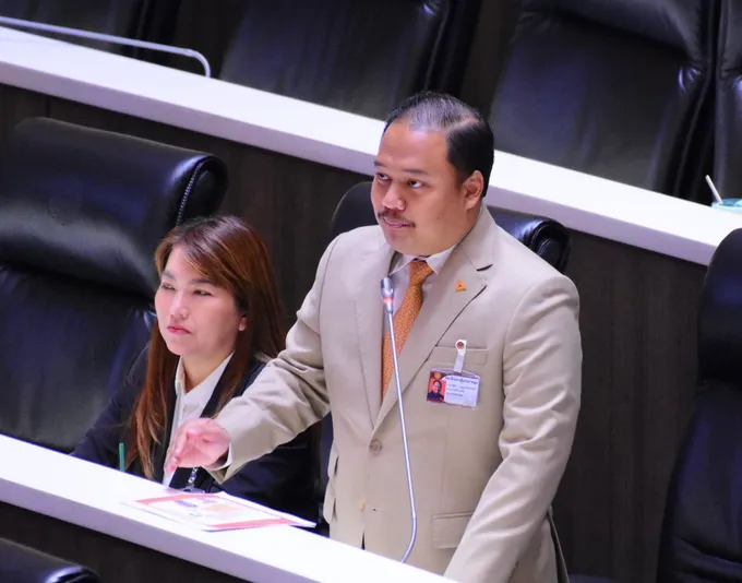 ‘ณัฐชา’ แฉงบน้ำบาดาลปี 70 ส่อพิรุธ! ฟาด ‘ภูมิใจไทย’ กินรวบ 57% เกือบ 900 ล้าน ปชน.โหวต NO มาตรา 17