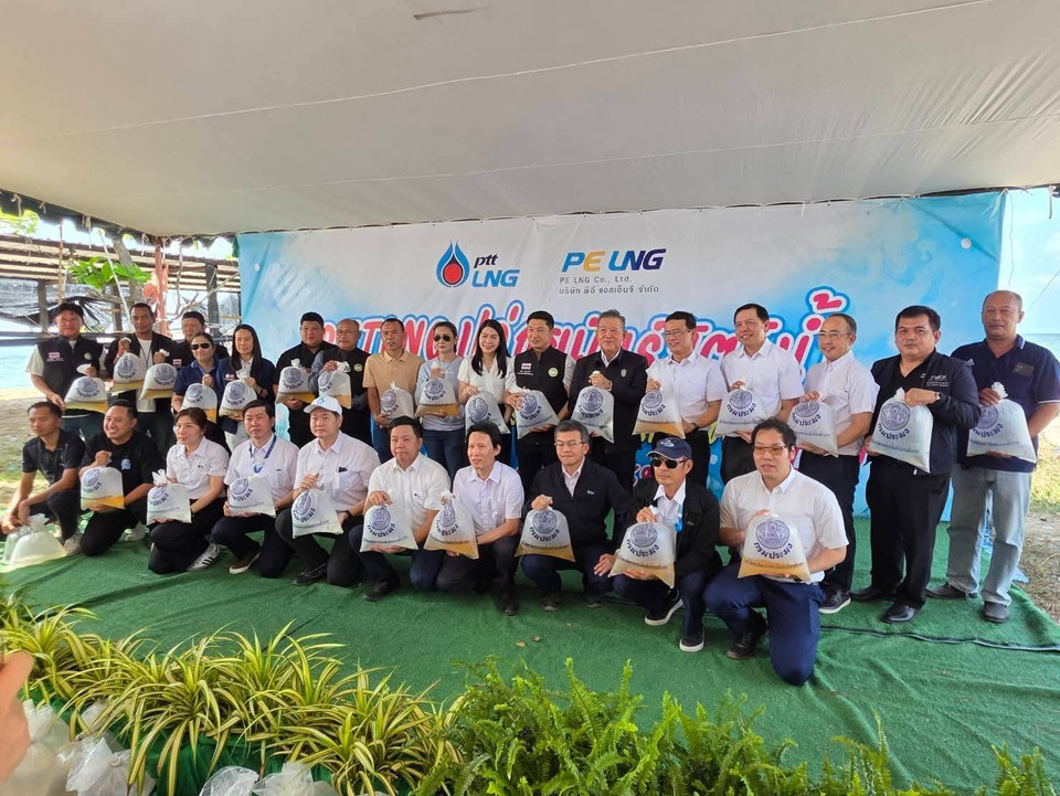 เปิดกิจกรรม PTTLNG ปี 17 ปล่อยพันธุ์สัตว์น้ำ ฟื้นทะเลระยอง หนุนประมงพื้นบ้านยั่งยืน 