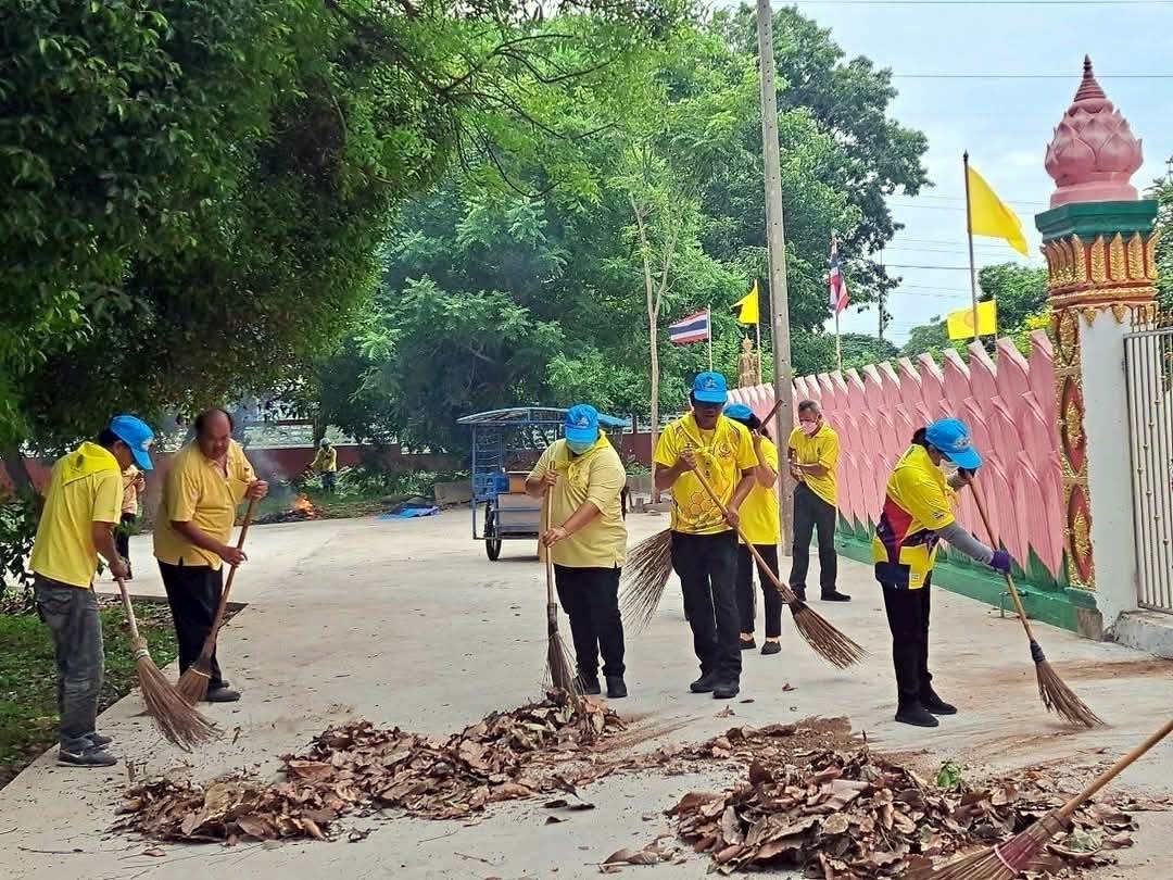 พช.เมืองอ่างทอง ร่วมกิจกรรมจิตอาสาพัฒนา เนื่องในโอกาสวันเฉลิมพระชนมพรรษา