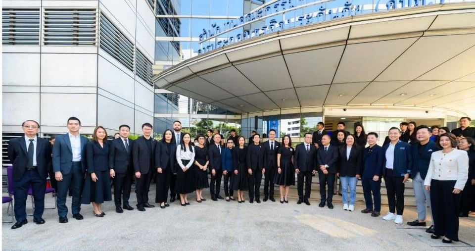 กรุงไทย-แอกซ่า ประกันชีวิต ส่งต่อความห่วงใย มอบถุงยังชีพจำนวน 300 ชุด ช่วยบรรเทาทุกข์ปชช. ภายใต้โครงการธารน้ำใจช่วยผู้ประสบอุทกภัยภาคใต้ 