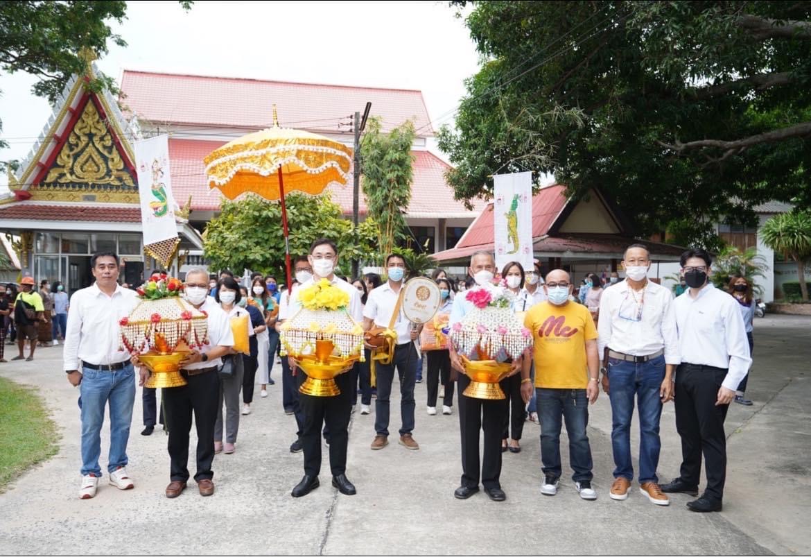 กลุ่ม ปตท.ระยอง - ชุมชน ร่วมเป็นเจ้าภาพทอดกฐินสามัคคีวัดเนินกระปรอก 