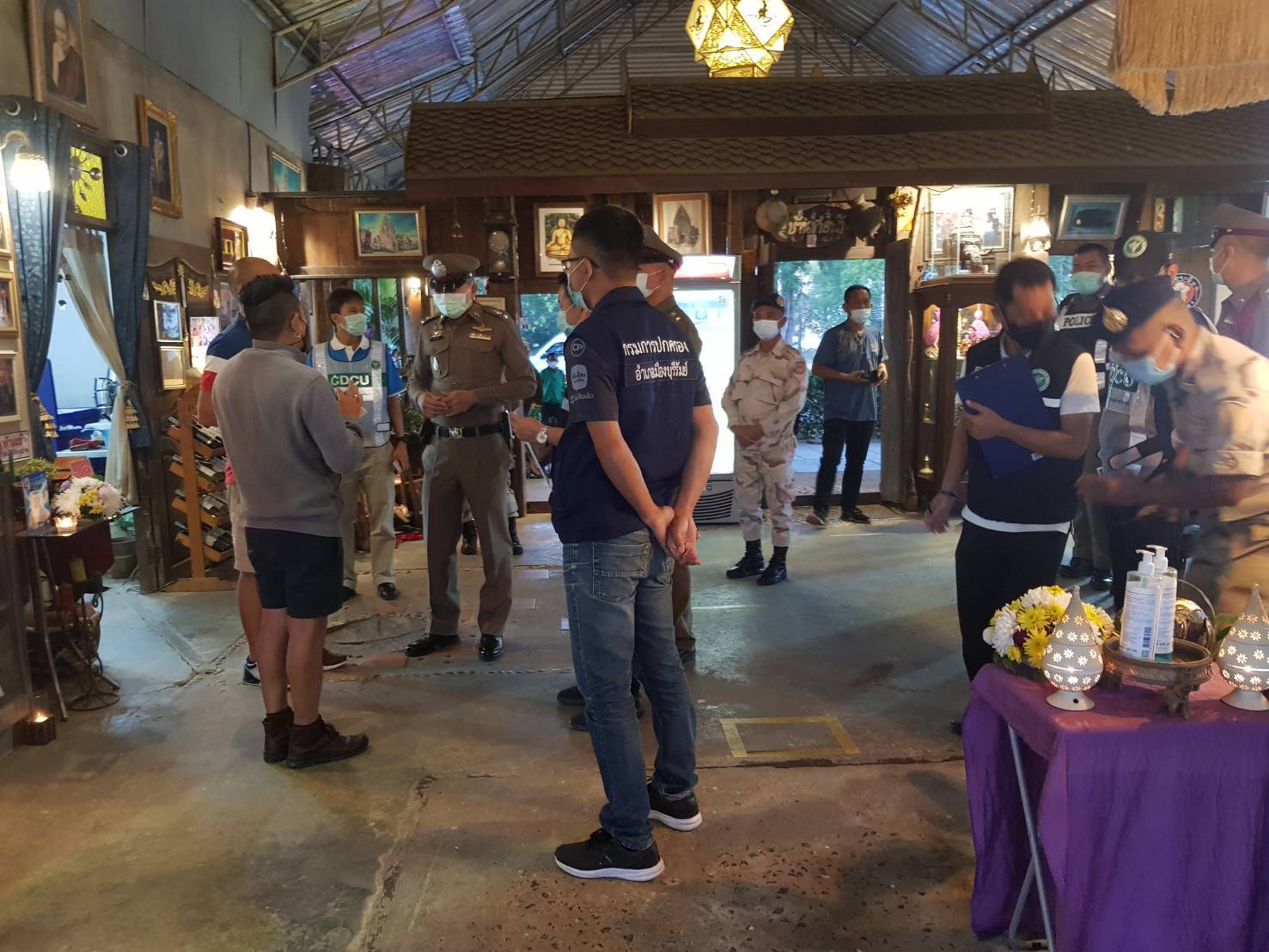 บุรีรัมย์​ส่งชุด EOC ออกตรวจสถานบริการ​ ผับบาร์​ อาบอบนวด​ หลังมีคำสั่งปิดชั่วคราว​สกัดโควิด