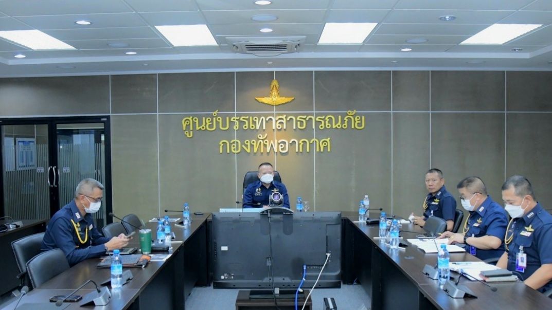 "ศูนย์บรรเทาสาธารณภัยทอ." นำอากาศยานบินถ่ายภาพสำรวจพื้นที่ประสบอุถกภัย วิเคราะห์เส้นทางน้ำไหลช่วยปชช.