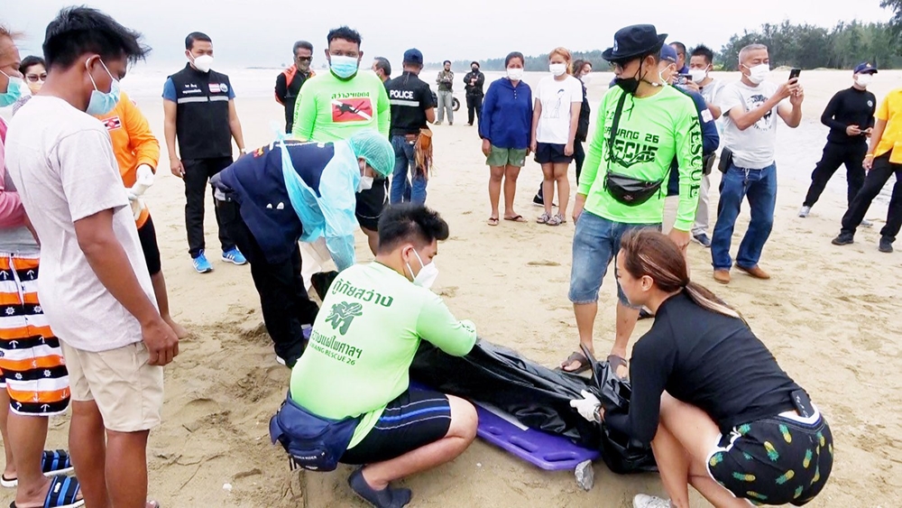 ไม่มีปาฏิหาริย์! พบศพ “น้องฟลุ๊ก” ลอยติดหาดวนอุทยานปราณบุรี หลังลงเล่นน้ำทะเลจมหาย