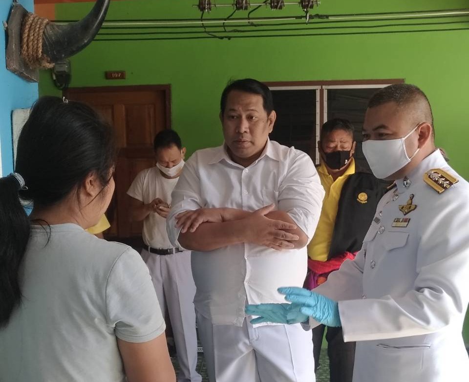 ผู้คุมเรือนจำ ขอเงินเมียไม่ให้​ น้อยใจชักปืนยิงตัวดับ