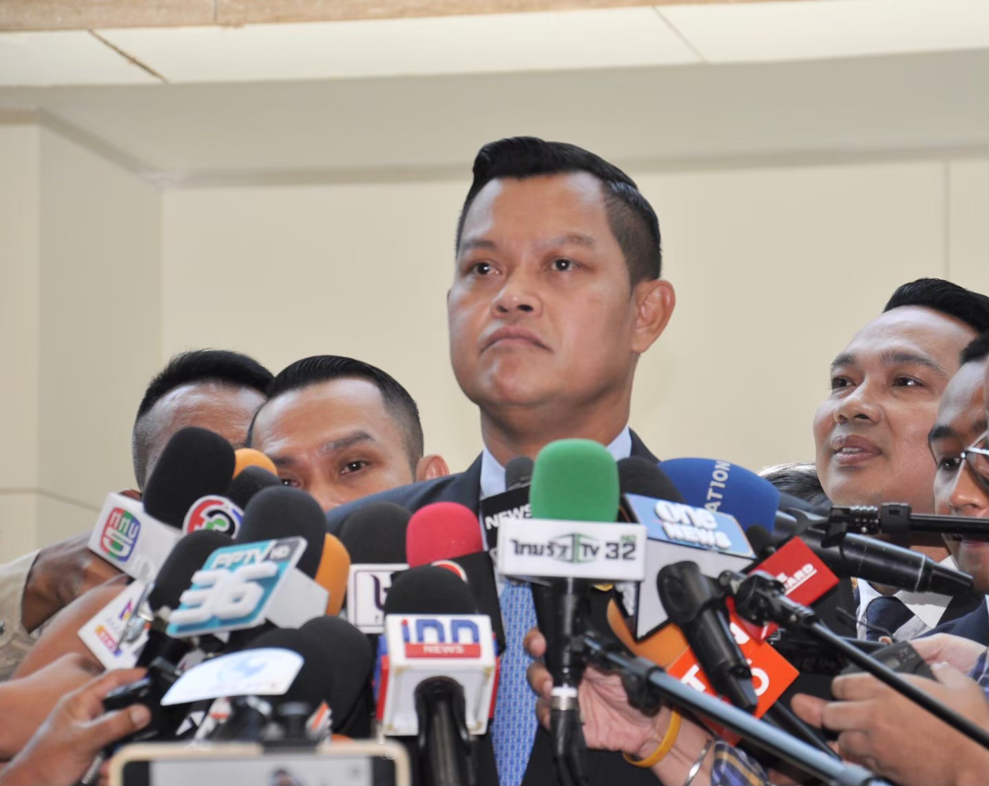 "ธนกร" เตือน  กมธ.นิรโทษกรรม อย่าลุยไฟดันปลดล็อค "ม.112"