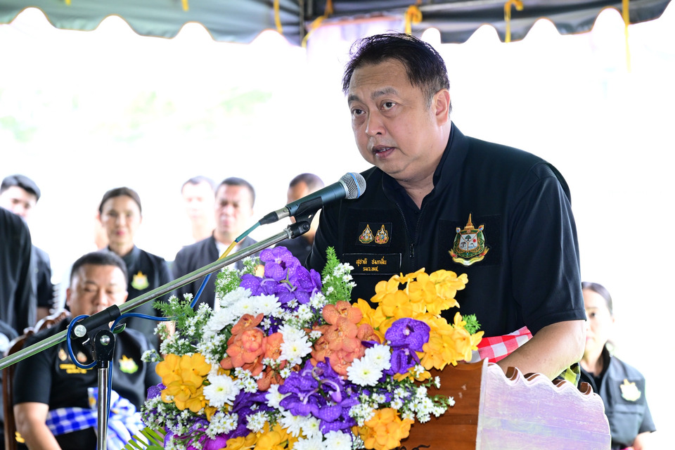 ”รมว.สุชาติ“ ลงเพชรบุรี เปิดประตูระบายน้ำคลองอรรถสิทธิ์ เติมความมั่นคงน้ำ -แก้น้ำท่วม-ภัยแล้ง 
