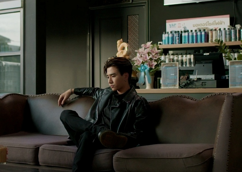 “เพิร์ธ” เขินจริง! เล่นซีนกุ๊กกิ๊ก “ชิม่อน” ในซีรีส์ “หัวใจในสายลม Dangerous Romance” 