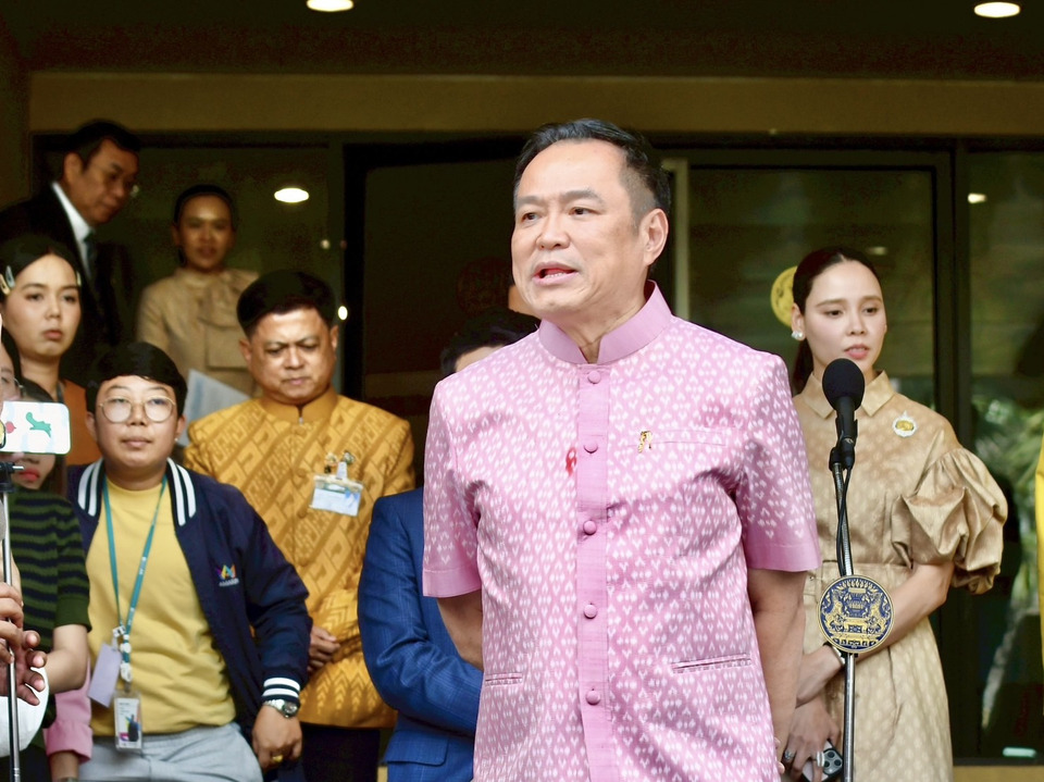 นายกฯ ยันตรวจสอบ “ปรินซ์กรุ๊ป” ทุกเบาะแส สั่ง “วรภัค” แจง หลังมีชื่อ เอี่ยวสแกมเมอร์ ปัดไม่ได้ถอนสัญชาติแค่ “เบนจามิน”