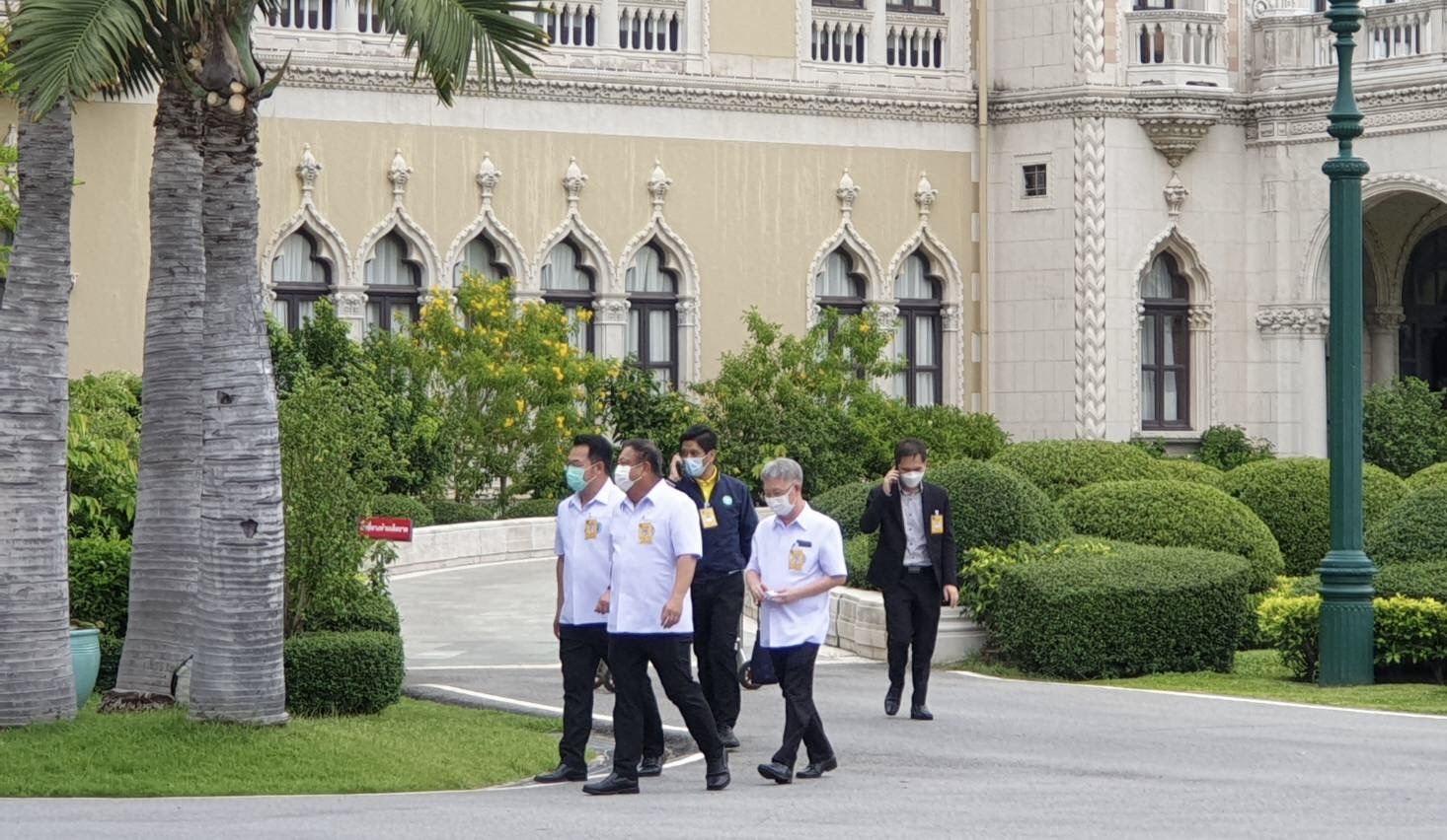 “ปลัดสธ.-อธิบดีฯควบคุมโรค” พบ นายกฯ รายงานสถานการณ์วัคซีนเข็มบูสเตอร์ให้กับปชช.