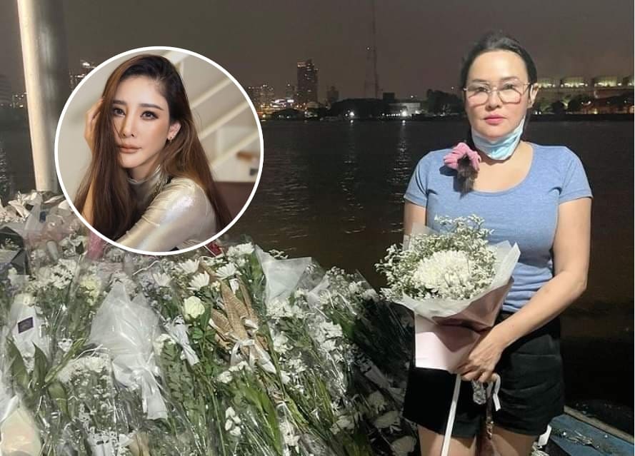 'ใหม่ เจริญปุระ' ร่วมวางดอกไม้ไว้อาลัย 'แตงโม' ที่ท่าเรือ 'ถึงเราไม่รู้จักกัน แต่...'