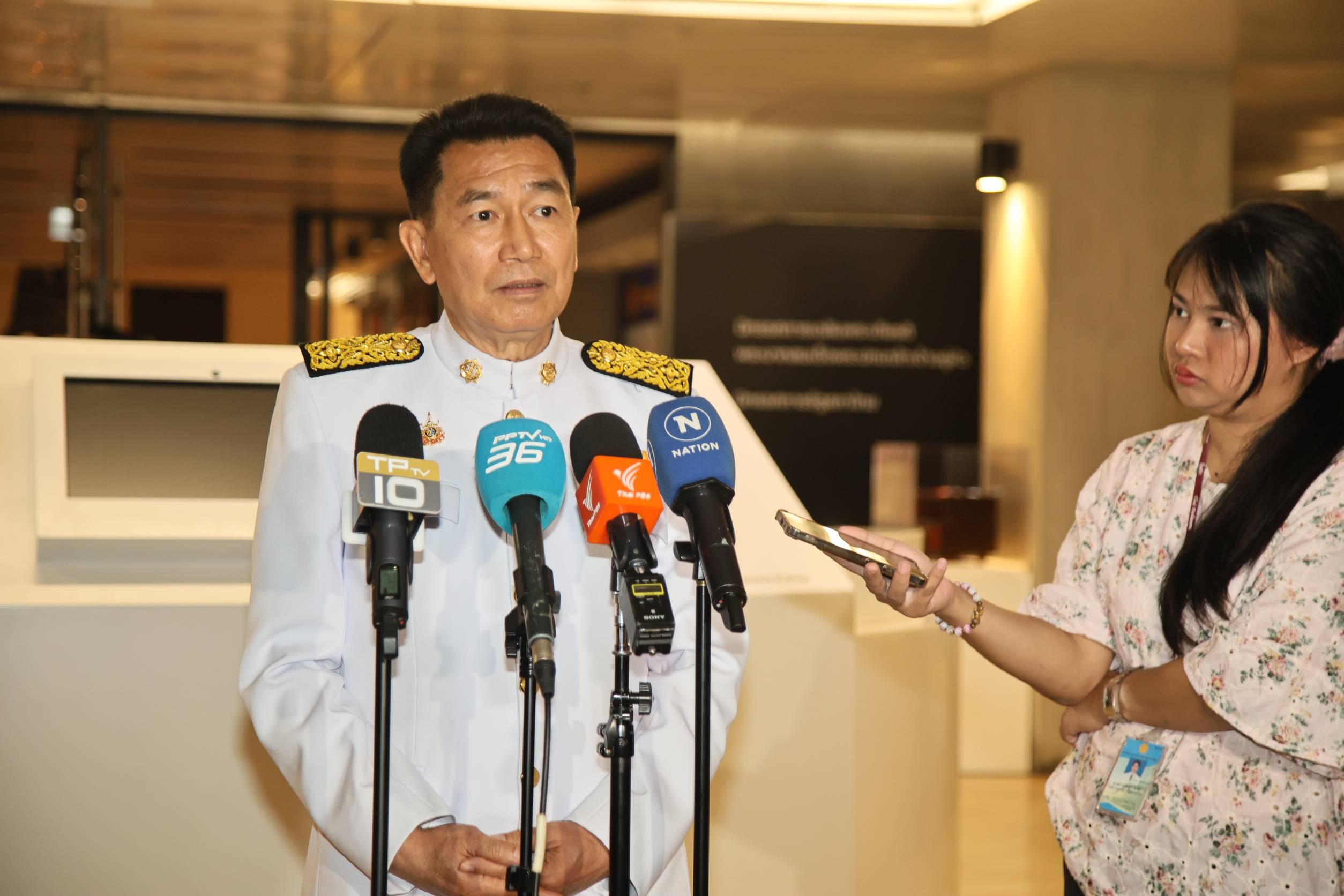 "พิเชษฐ์" ชี้ "ร่าง พรบ.เอ็นเตอร์เทนเมนต์ฯ" เลื่อนหรือไม่ อยู่ที่ "วิป-ที่ประชุมสภา" แนะทำทีละเรื่อง เอาประเทศไว้ก่อน 