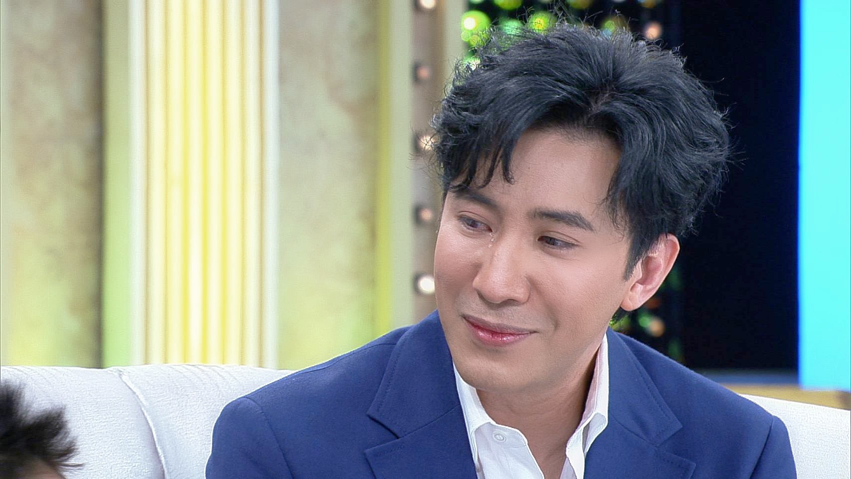 น้ำตาผู้ให้ “หนุ่ม กรรชัย” หลุดเสียฟอร์มผ่านบททดสอบกว่าจะมาเป็น “ผู้ประกาศข่าว” 