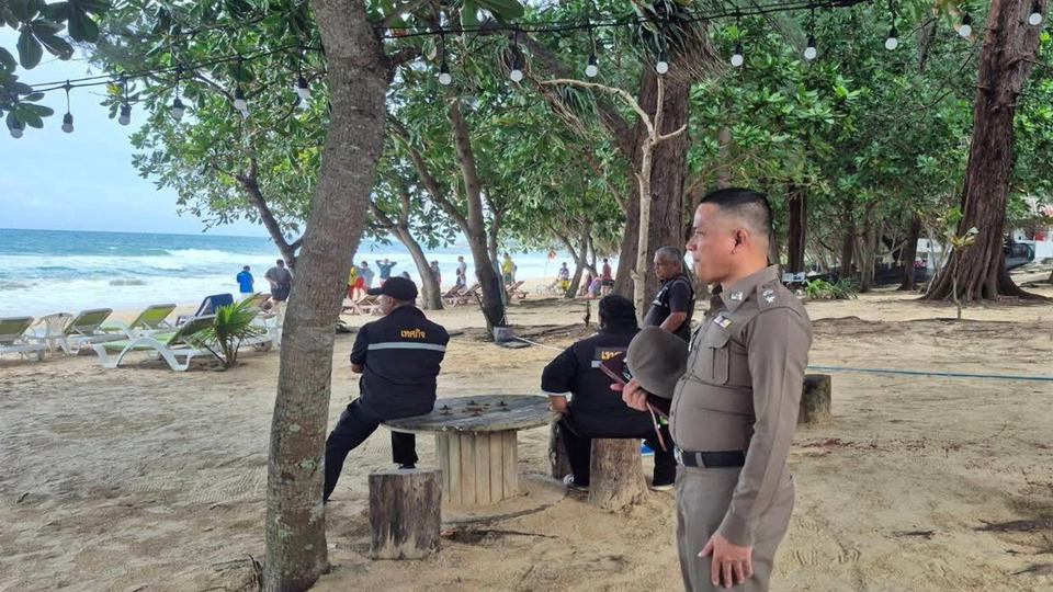 คลื่นซัดแรง! ชาวรัสเซียจมน้ำสูญหายขณะเล่นน้ำหาดในทอน ภูเก็ต