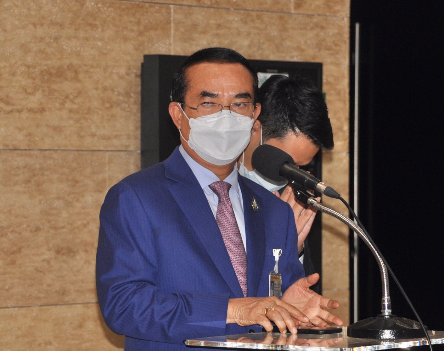 "ชินวรณ์" ขอพรรคร่วมรัฐบาลเป็นองค์ประชุมสภาฯ เตือน "ภท." ไม่แสดงตนอภิปราย152 เท่ากับหนีการตรวจสอบ
