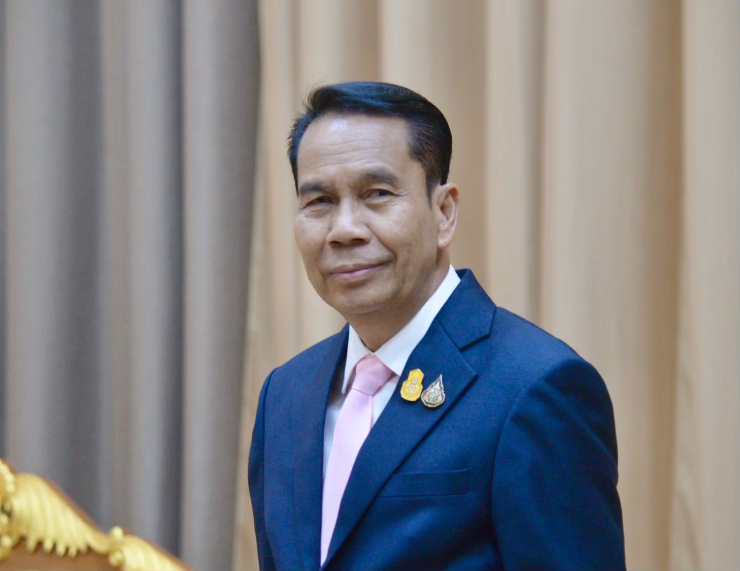 “สุทิน” ไม่กังวลทำโผทหาร ชี้มีจุดแข็งเรื่องประเพณี วัฒนธรรม จบคือจบ ระบุ 15 ส.ค.ยังไม่ใช่เส้นตาย ขยับเวลาได้ถ้ามีเหตุผล