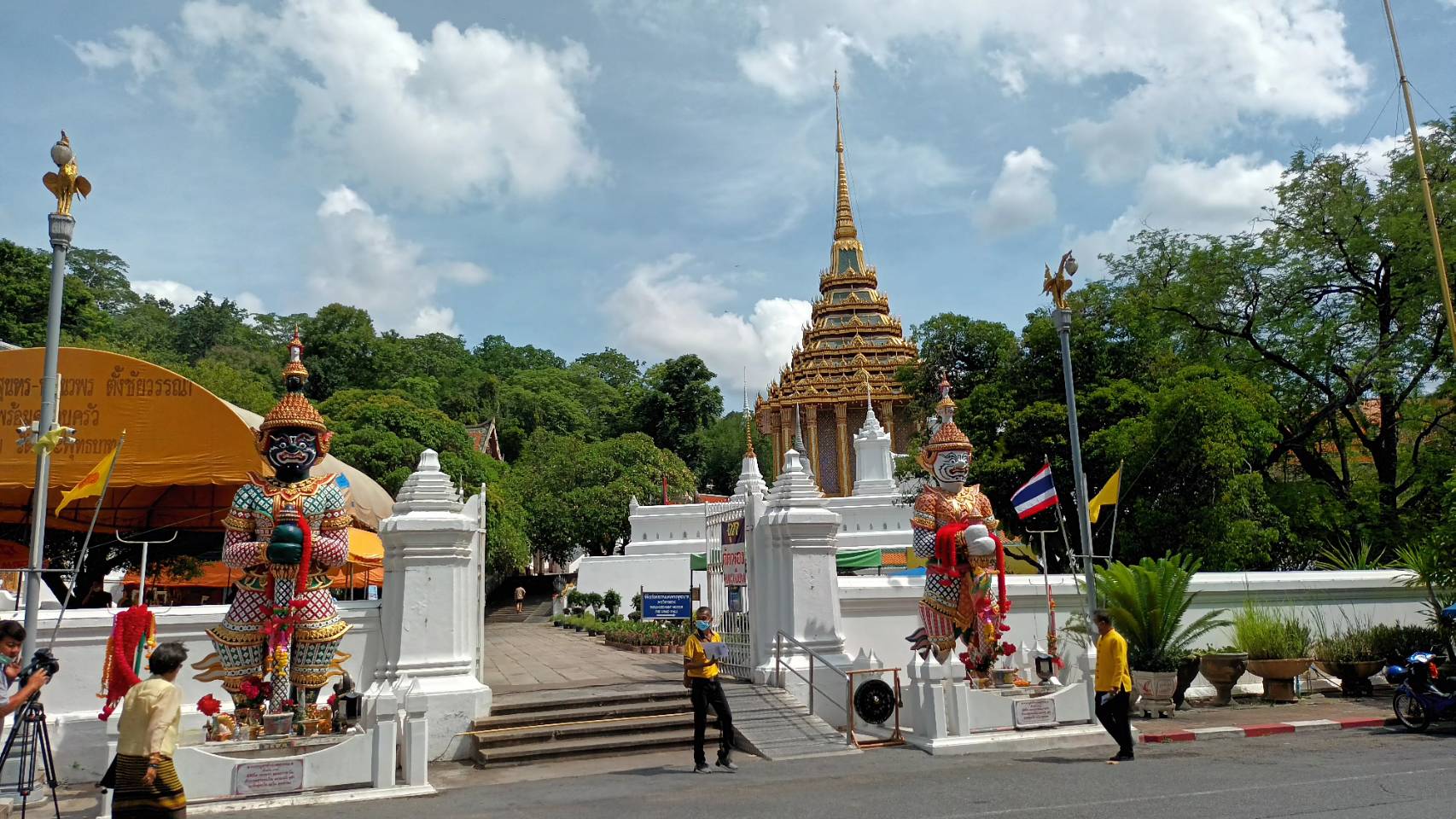 สระบุรีเชิญชวนท่องเที่ยวตักบาตรดอกเข้าพรรษา ประเพณีหนึ่งเดียวในโลกและถวายเทียนพระราชทานระหว่างวันที่ 12-14 ก.ค.2565
