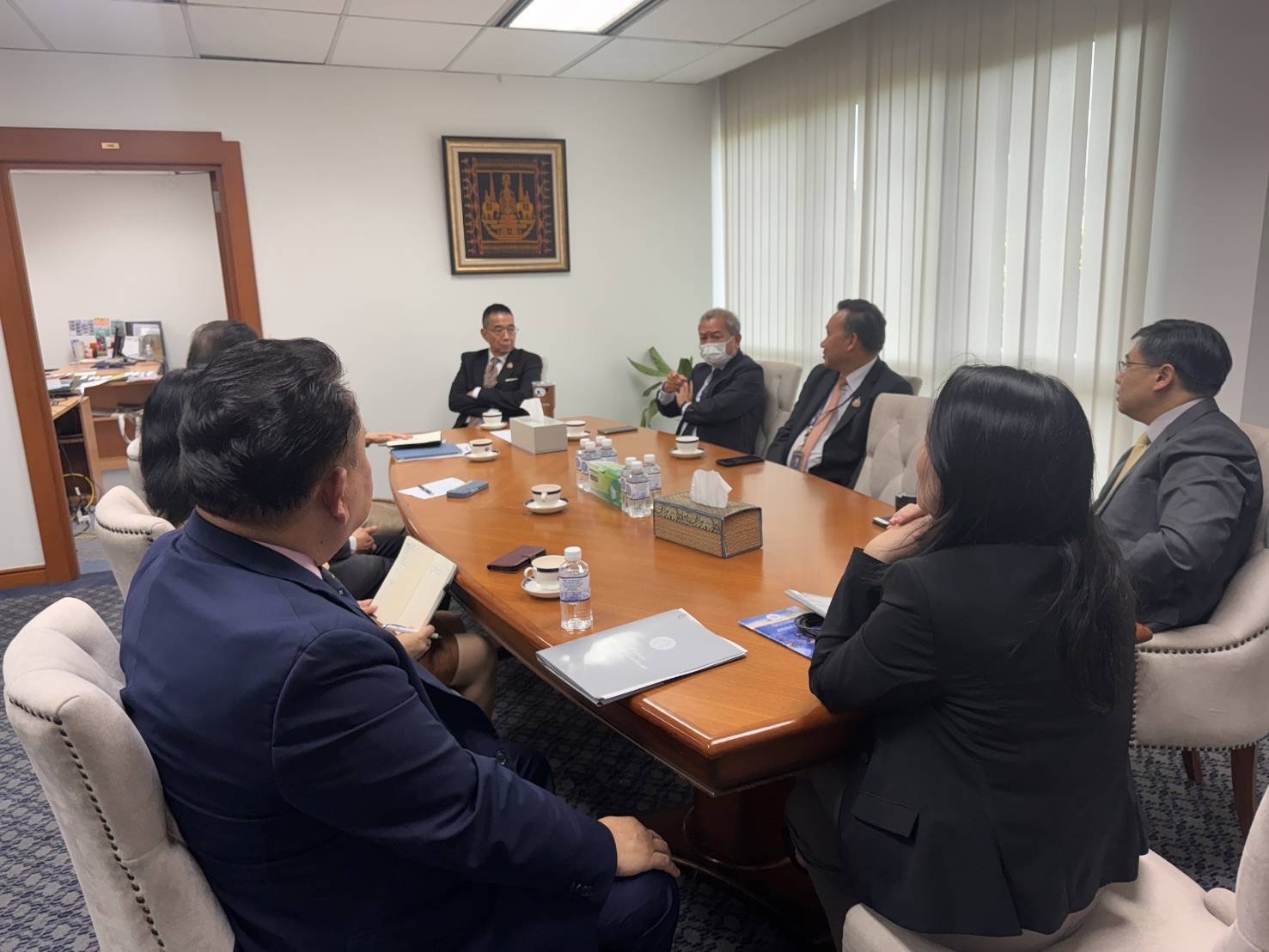รมว.กต.ประชุมศูนย์ RRC ติดตามสถานการณ์อิสราเอล-อิหร่าน - กำชับ สอท.เตรียมแผนปฏิบัติการพร้อมแผนอพยพ - ขอคนไทยติดตามข่าวสารใกล้ชิด
