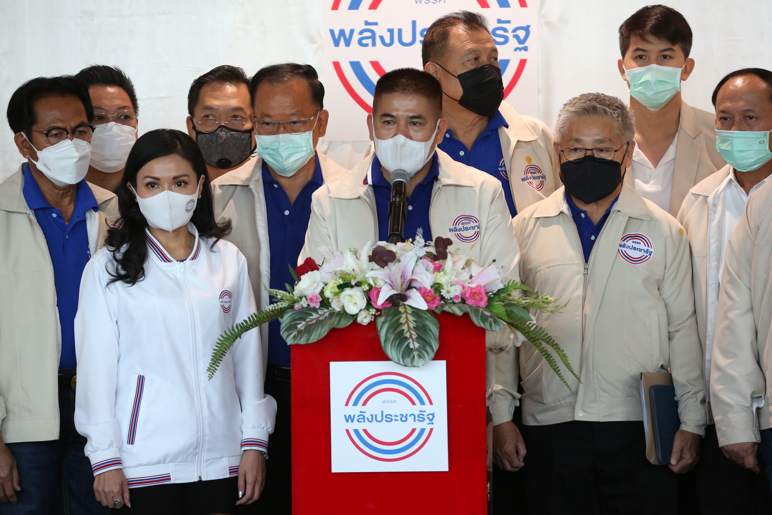 “ธรรมนัส” ปลื้มนั่งเลขาฯพรรค เลี่ยงตอบปั้น “นายกฯ”  ลั่นพาพปชร.ขึ้นพรรคอันดับหนึ่งในสนามเลือกตั้ง-พร้อมจัดตั้งรัฐบาล