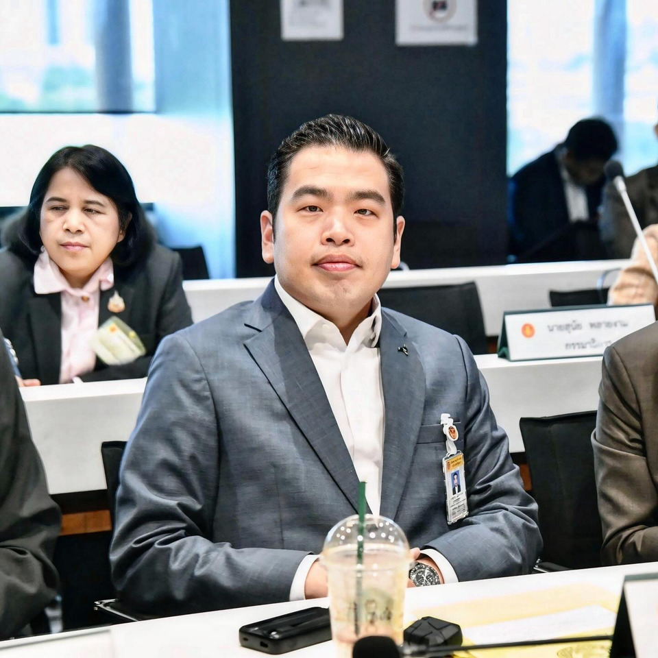 "พายุ" ถาม "นายกฯ" จะเป็นช้างศึก ช้างเท้าหน้า หรือช้างเท้าหลัง บนเวทีโลก 