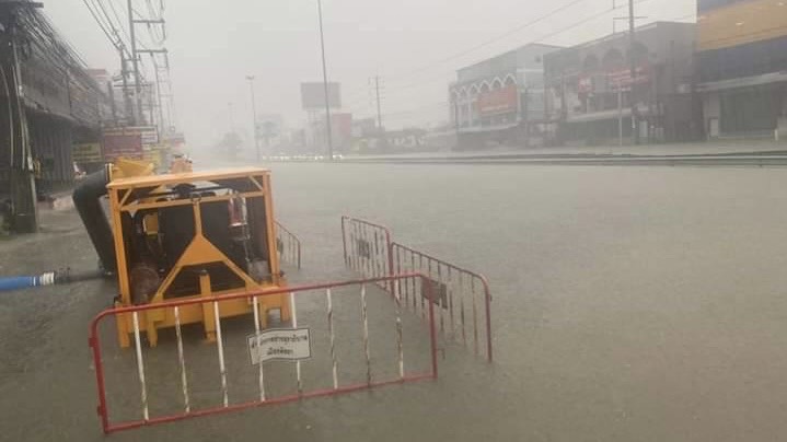 “ชาวบ้านเมืองพัทยา” สุดทน! ฝนตกน้ำท่วมซ้ำซากทำเดือดร้อนหนัก