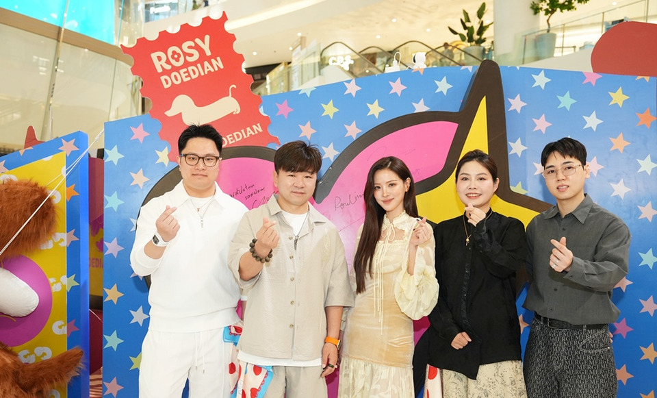 ครั้งแรกของโลก! ไอคอนสยาม จับมือ ROSYDOEDIANTOYS เปิด “Stay Romantic Pop Up”  วันนี้-17 พ.ค.