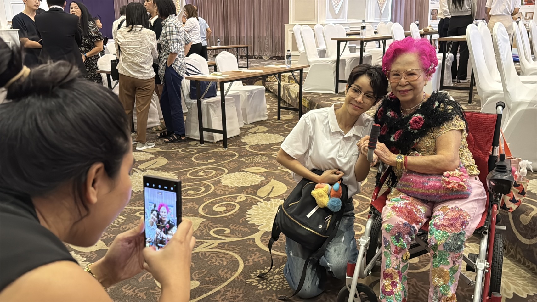 'นุ๊ก สุทธิดา' แบ่งปันประสบการณ์ไปรักษามะเร็งที่ ปท.จีน