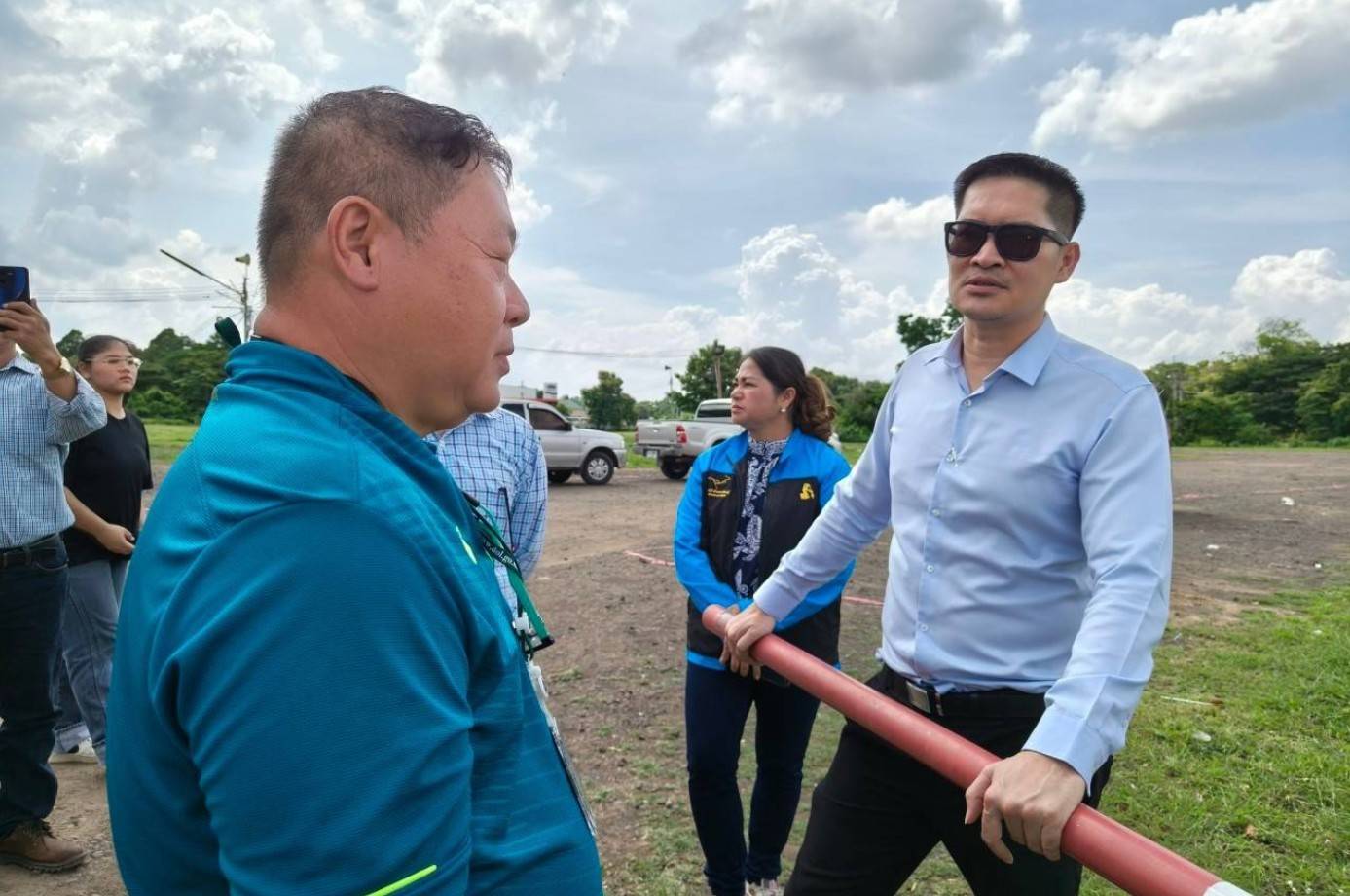 “เต้ พระราม7” พร้อมอดีตผู้สมัคร สส.บุกบุรีรัมย์ บี้ เพิกถอนโฉนดเขากระโดง 5,083 ไร่