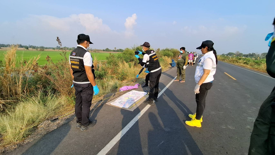 สะเทือนใจ! พบศพเด็กหญิงวัย 5 ขวบถูกทิ้งริมคลองหนองโดน คาดเสียชีวิตมาแล้วหลายวัน