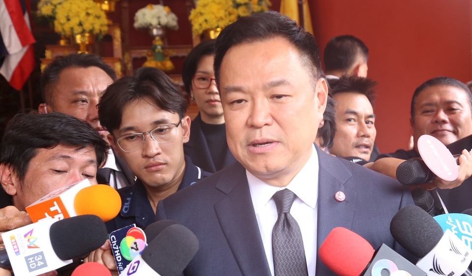 “อนุทิน” ลั่นไม่มีปรับครม. เย้ยคนพูดไม่มีข้อมูล ปิดประตูพรรคอื่นร่วมรัฐบาล 