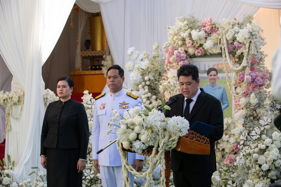 ครอบครัวบุญญามณี น้อมสำนึกในพระมหากรุณาธิคุณ "ในหลวง" พร้อมมอบให้ รพ.สงขลานครินทร์