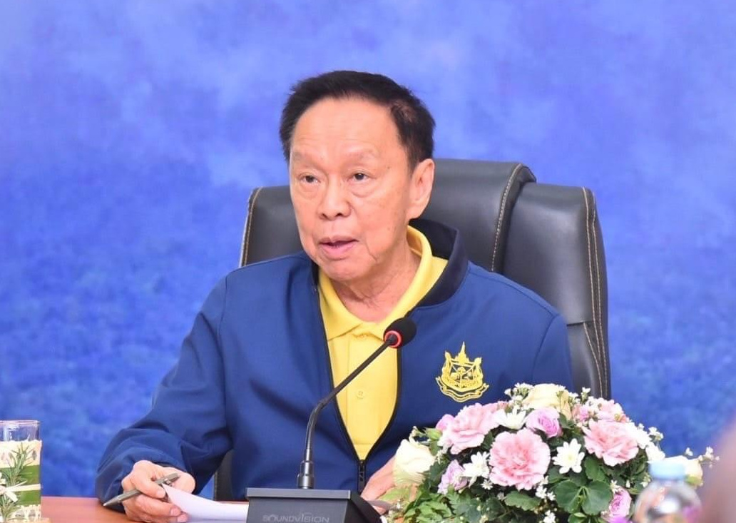 "พัชรวาท" ห่วงใยลูกจ้างพิทักษ์ป่า จ่อปรับขึ้นเงินเดือน ต.ค.นี้