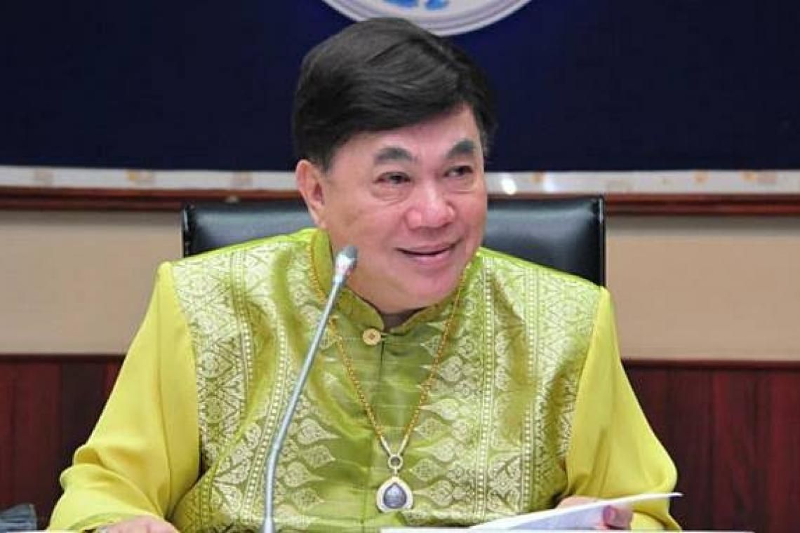 “ดร.เสรี” ชำแหละ 10 สิ่งมหัศจรรย์ “สภาไทย”