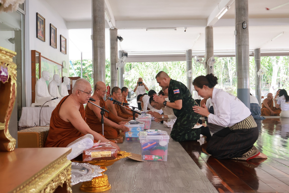 สกลนครทอดผ้าป่า “บ้านตุ้มโฮมปันสุข” สร้าง 200 หลัง ช่วยผู้ยากไร้ ยกระดับคุณภาพชีวิต 