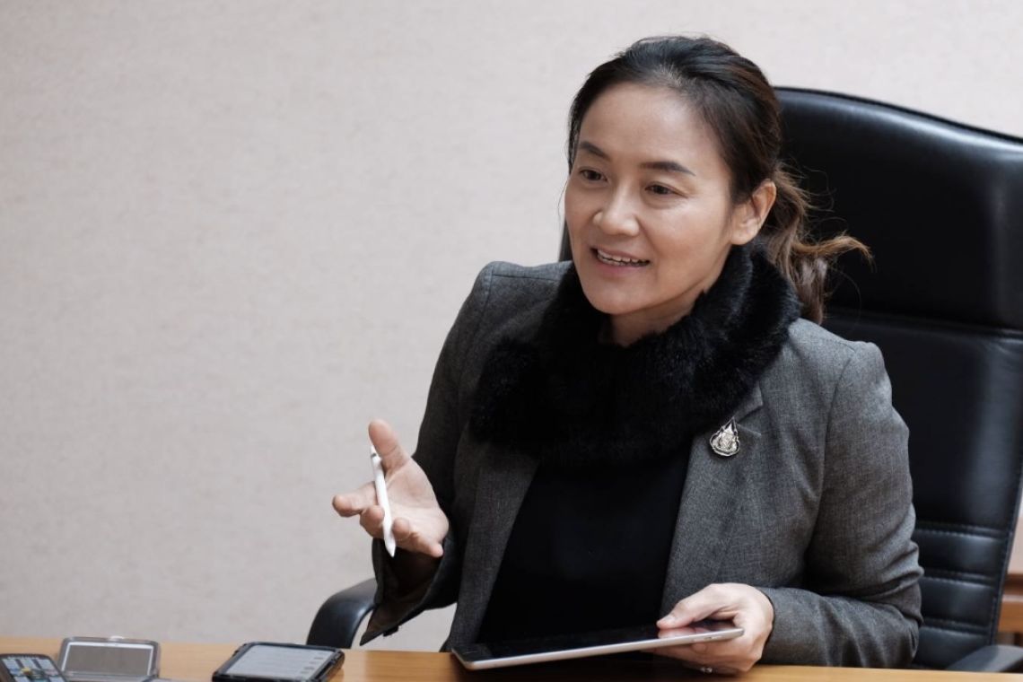 "มัลลิกา" แจงดราม่า "เพียว" ชู3นิ้ว ซัด "พิธา-ปิยะบุตร" ไม่มีมารยาทสร้างมีมแย่งซีนนักกีฬา
