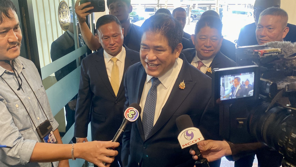 “ธรรมนัส” ลั่นไม่รู้เรื่อง “กัน จอมพลัง” ยกทรัพย์สินให้ "มูลนิธิธรรมนัส" บอกตอนทำไม่ได้มาถาม มือใหม่หัดขับ ทำอะไรไม่คิด ยันไม่เกี่ยว "กธ."