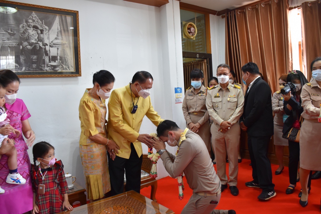 ร่วมแสดงความยินดี ศธจ.บุรีรัมย์ คนใหม่ ดร.สัมนาการณ์ ตามนโยบายลงพื้นที่เด็กเปิดเทอมจุดประกาย"เด็กไทยต้องเรียนรู้เท่าทันโลก"