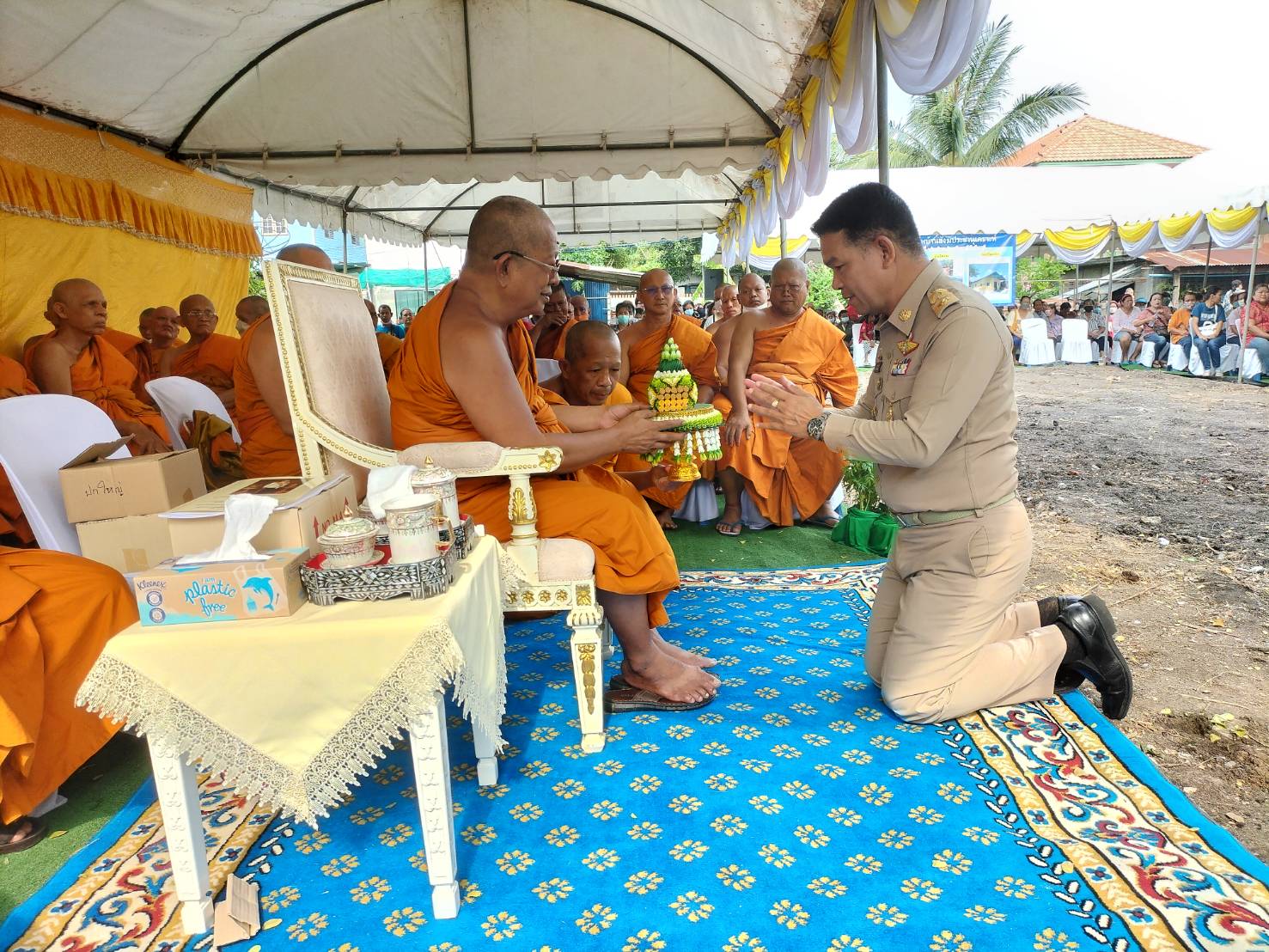  พระพรหมกวี เจ้าคณะภาค 3 มอบบ้านแก่ผู้ยากไร้ตามโครงการสังฆประชานุเคราะห์ฯ ในพื้นที่ตำบลป่าตาล  อำเภอเมืองลพบุรี