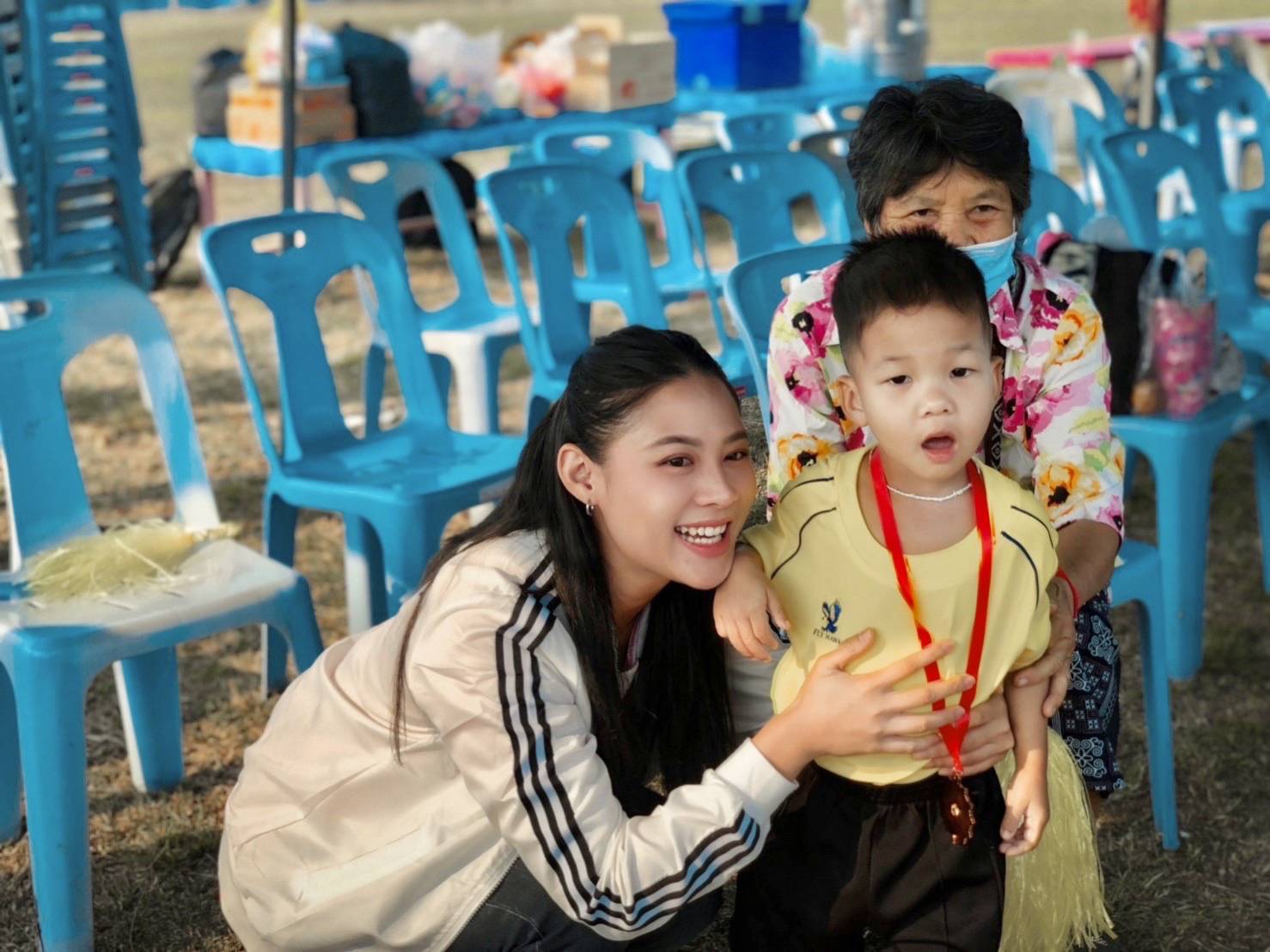 อดีตแอร์โฮสเตส “ชนกนันท์ ศุภศิริ” หลานแม่เลี้ยงติ๊กลงเขต 1 แพร่ "รวมไทยสร้างชาติ"ขออาสาทำจริง