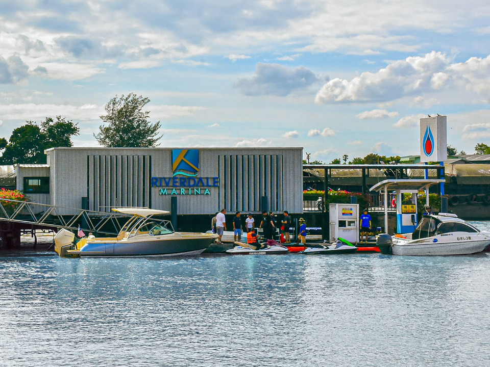 RIVERDALE MARINA USED BOAT MARKET ยอดขายพุ่งกว่า 20 ล้าน ผนึกพันธมิตรธุรกิจเรือขับเคลื่อนลุ่มน้ำเจ้าพระยา