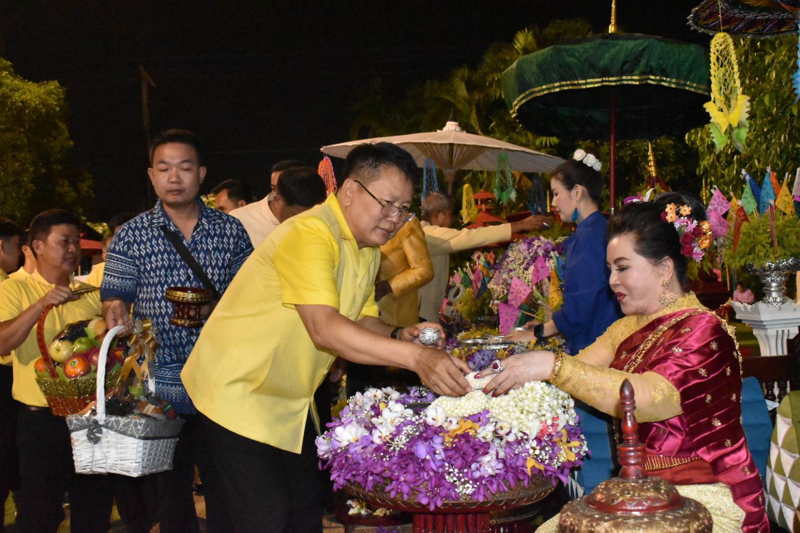 สระเกล้าดำหัวแม่เลี้ยงวรรณี บ้านสวนริมลำพูน