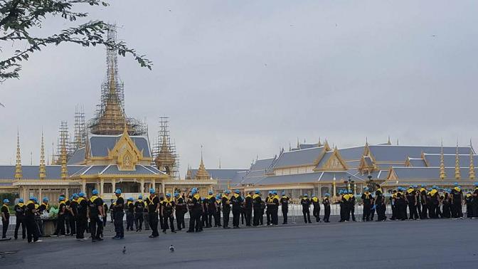 กทม.เร่งปรับพื้นที่ท้องสนามหลวงเตรียมพร้อมเส้นทางริ้วขบวนพระราชพิธี