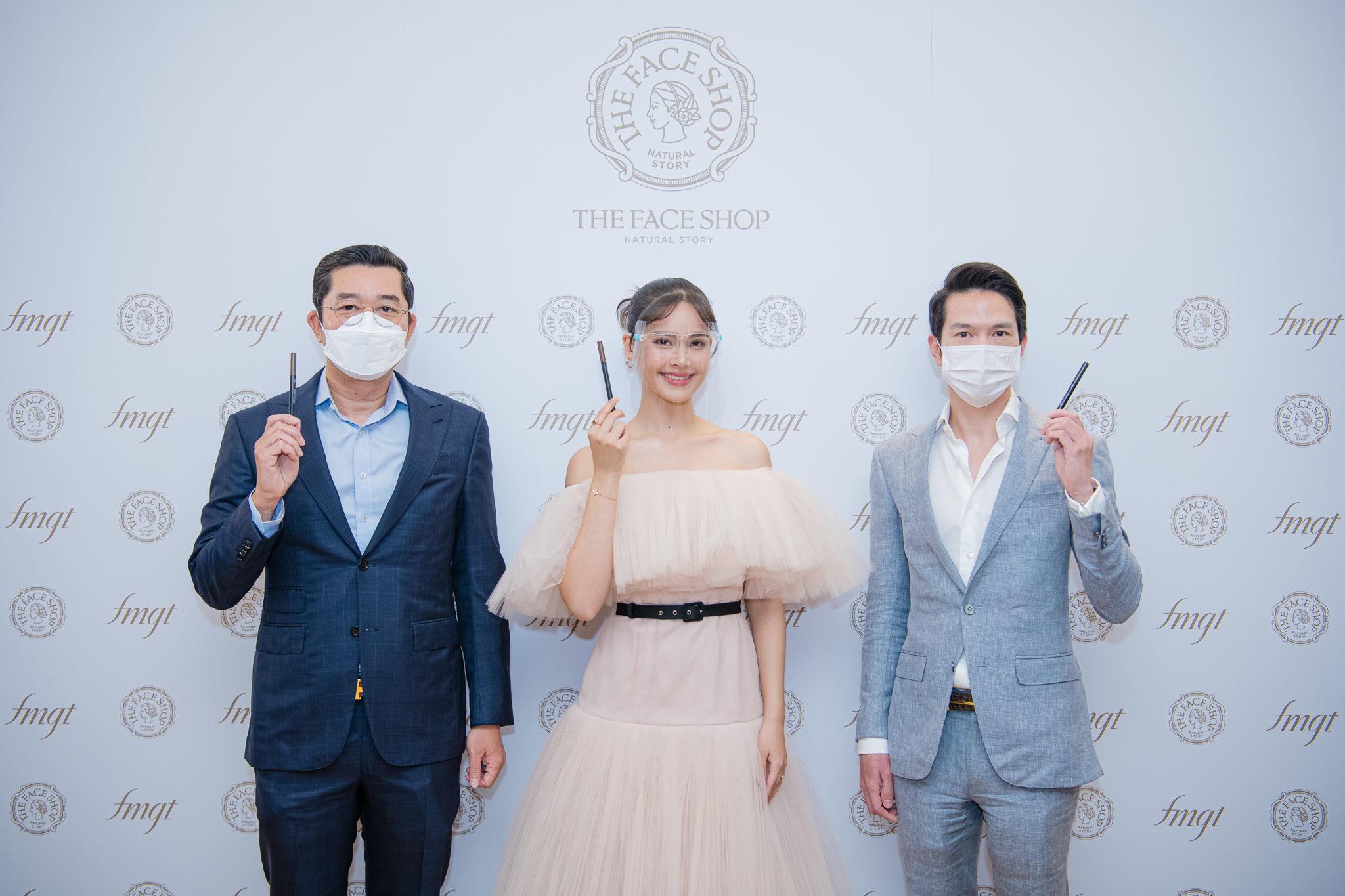 "เดอะเฟสช็อป" เปิดตัว “ญาญ่า อุรัสยา เสปอร์บันด์” พรีเซนเตอร์ดินสอเขียนคิ้วใหม่ล่าสุดส่งตรงจากเกาหลี 