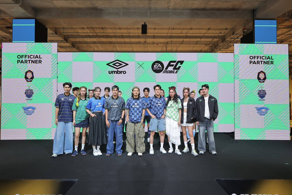 เปิดตัวเสื้อแข่ง Umbro x EA Sports FC Mobile โอกาสฉลองครบรอบ 2 ปี