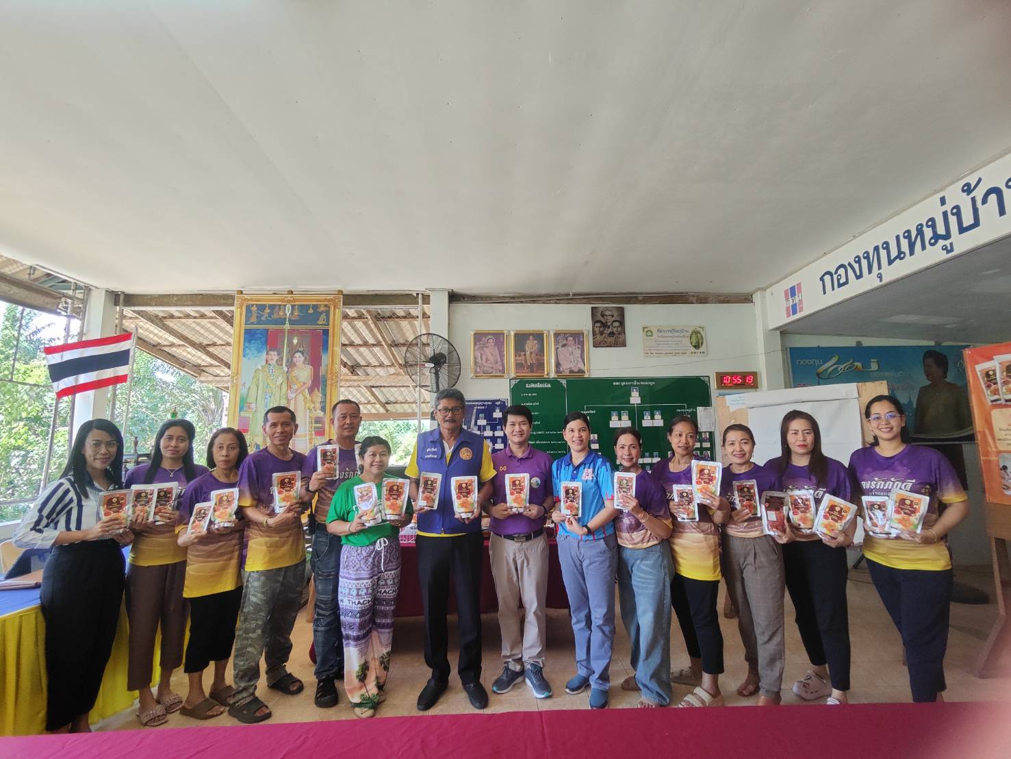 ม.ราชภัฏสุราษฎร์ธานี ยกระดับผัดไทยท่าฉาง นำเครื่องมือวิศวกรสังคมผลิตน้ำซอสสู่ตลาดโลก ตามนโยบาย Soft Power สนับสนุนเศรษฐกิจชุมชน 
