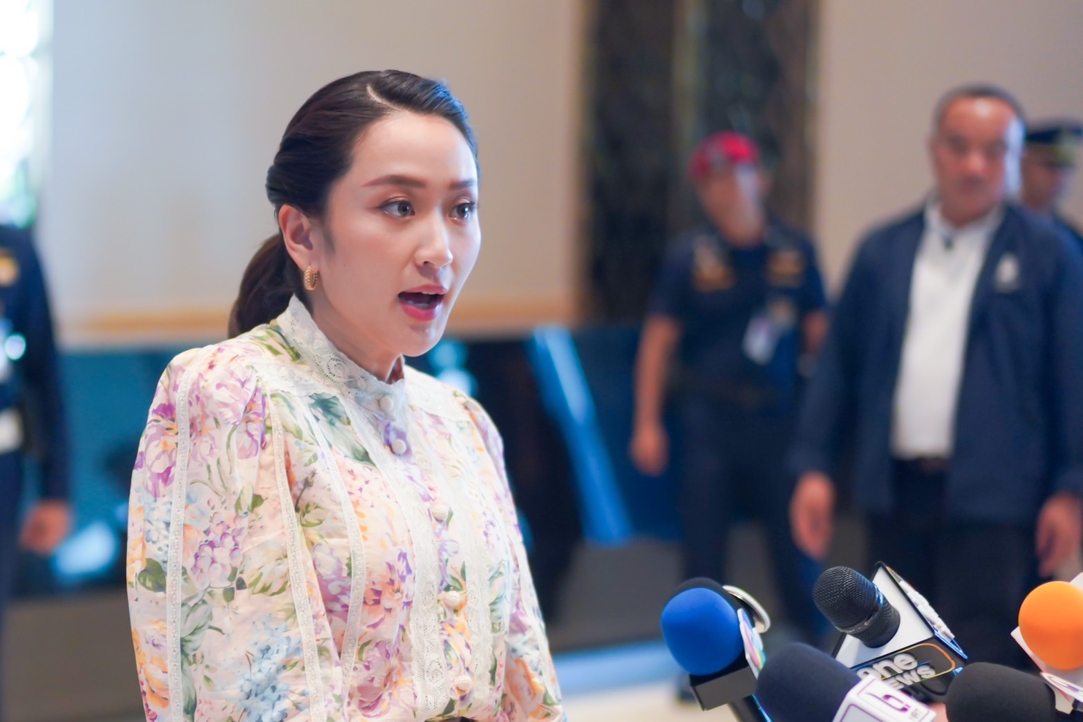 "นายกฯ" เผย "ผบ.ตร." รายงาน "คดี ดิไอคอนกรุ๊ป"  ยังไม่บอกออกหมายจับเพิ่มหรือไม่ เข้ม "จนท. รัฐ" เอี่ยวรับสินบน