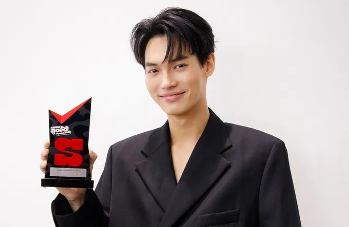 ฮอตเกินต้าน! “วิน” คว้ารางวัลสาขา “นักแสดงชายยอดนิยมแห่งปี 2022” 