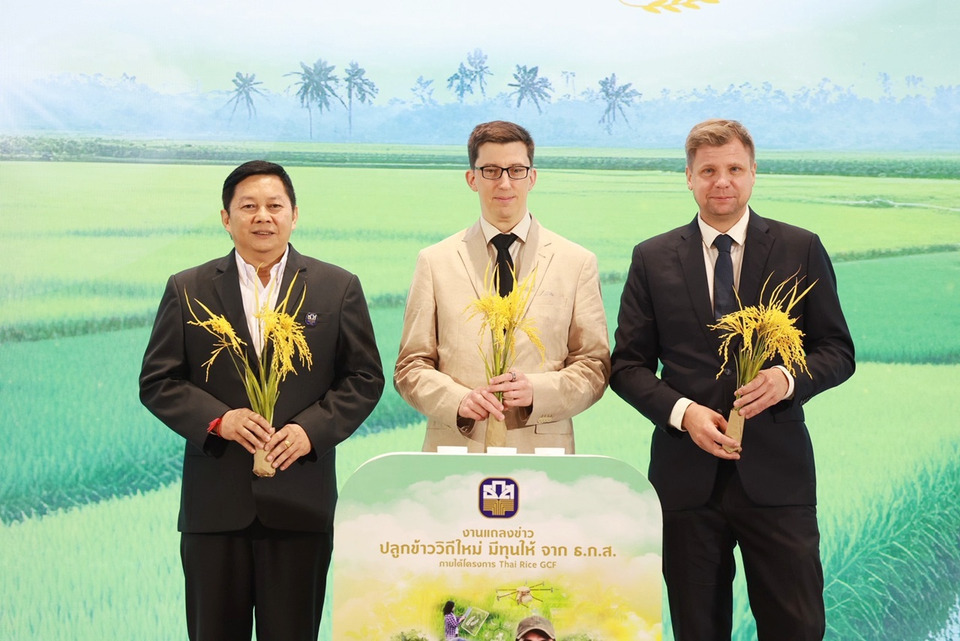 ธ.ก.ส.จับมือ GIZ หนุนปลูกข้าววิถีใหม่ เปิดเงินอุดหนุน–สินเชื่อกว่า 5.3 พันล้าน